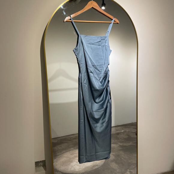 Sky Blue Silky Dress - Picture 3 of 5